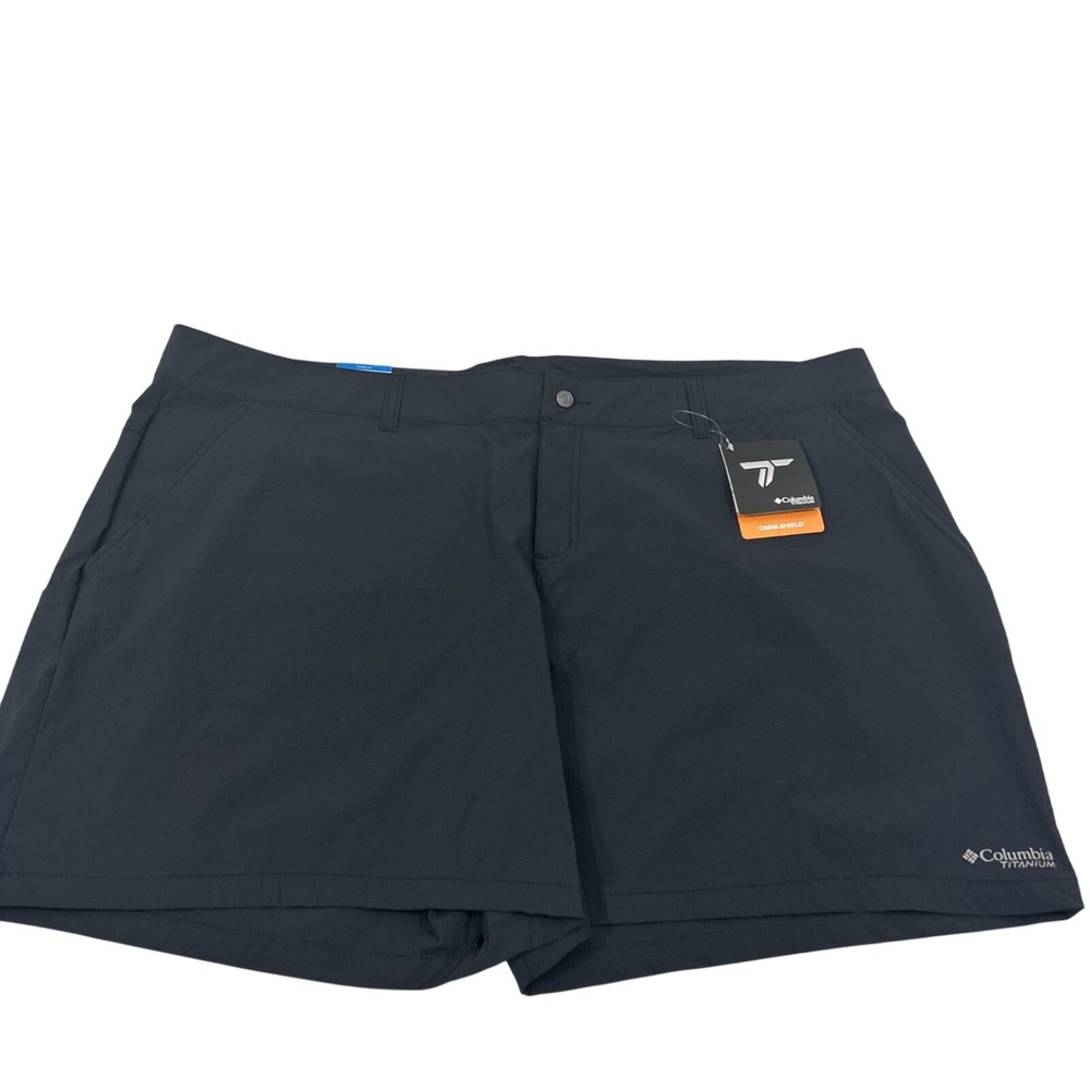 Columbia Women 24W Black Short 5" Inseam Summit Valley New Tags